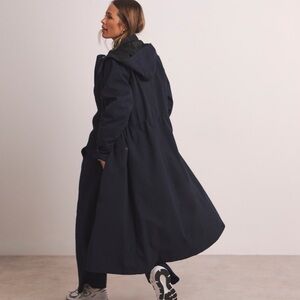 🆕LULULEMON Hooded Long Trench Coat in Black
